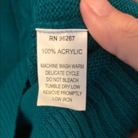 Cardigan V-Neck Ribbed Knit Sweater Vest - Picture 5 of 7